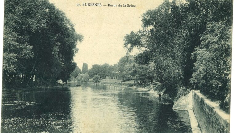Carte postale ancienne montrant les bords de Seine